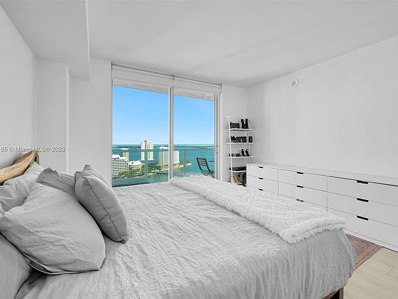 2nd image of 500 Brickell Ave APT 2800