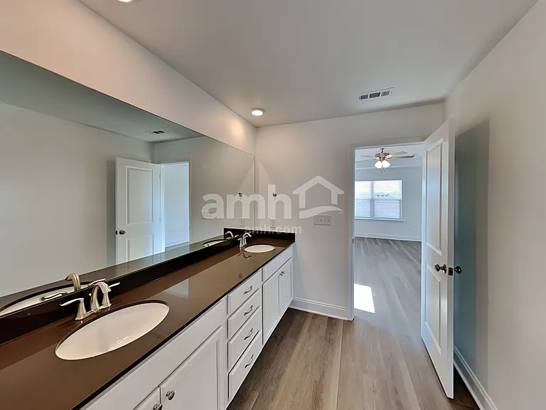 205 Marin Dr — Photo 16