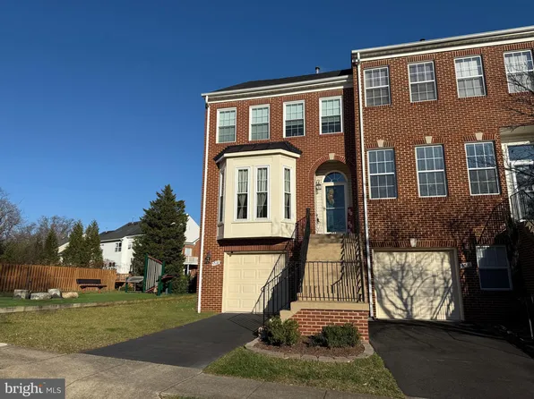 5518 Jowett Ct, Alexandria, VA 22315