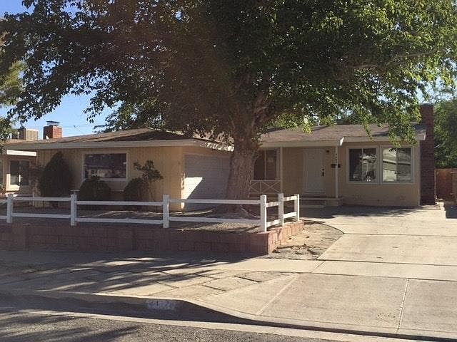 1st image of 44226 Kirkland Ave