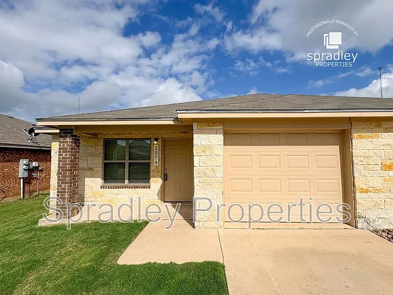 1574 Brady Way — Photo 1
