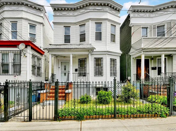 681 E 243rd Street, Bronx, NY 10470