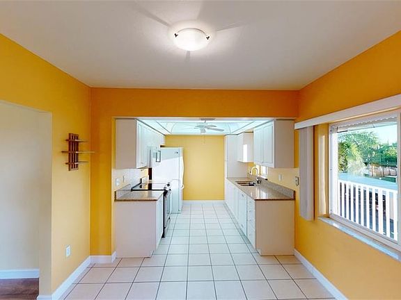 5th image of 14831 Park Lake Dr APT 301