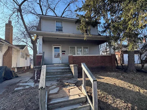 714 E Kansas St, Peoria, IL 61603