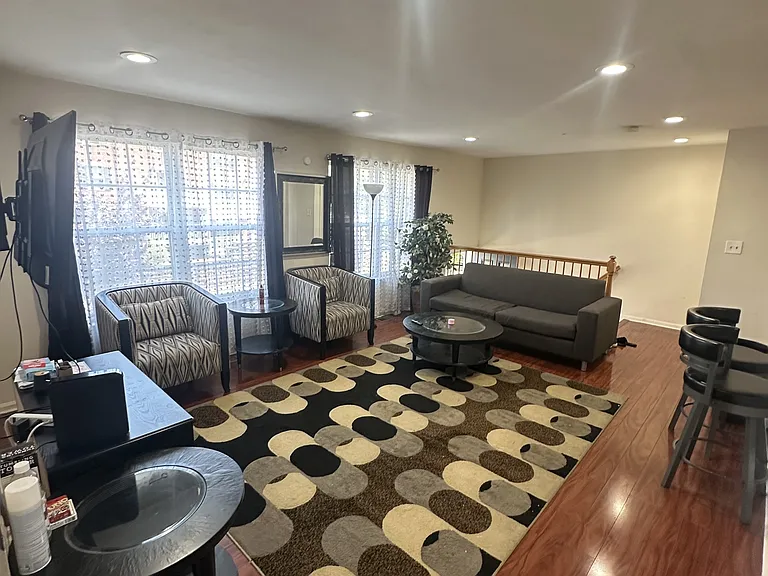 67 Vaughan Dr #1 — Photo 19