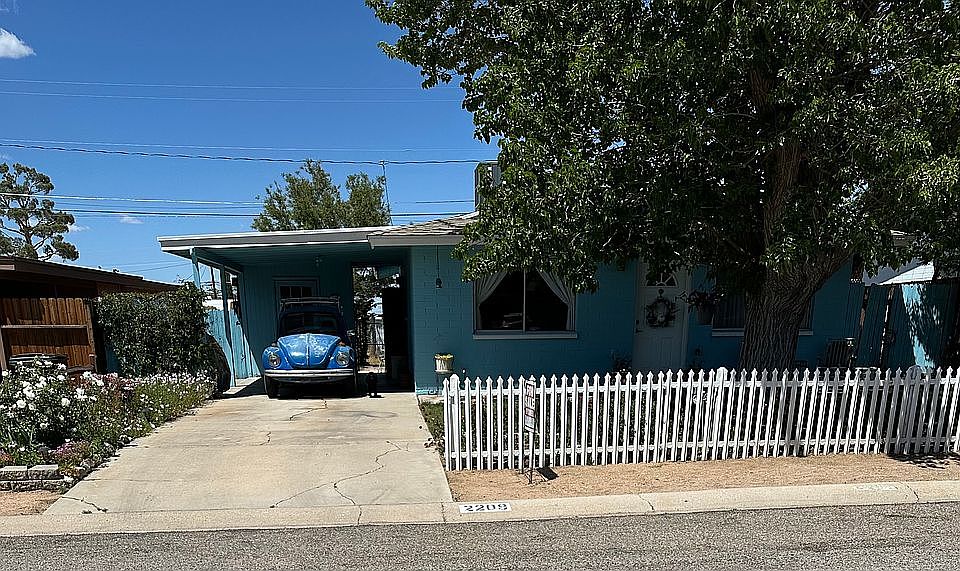 1st image of 2209 Club Ave