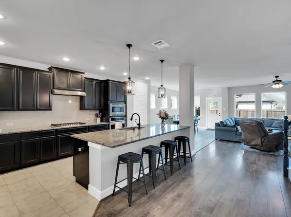 7412 Winterbloom Way, Fort Worth, TX 76132