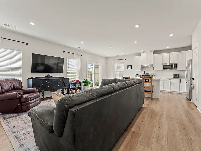 5095 Ives Ave — Photo 21