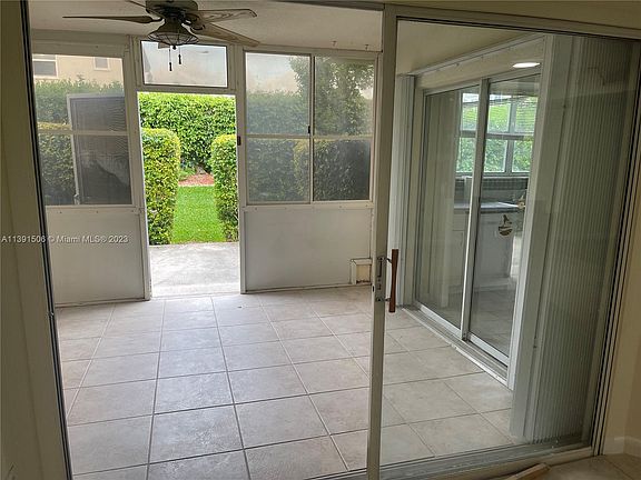 4th image of 2629 SE 20th Ct #101-C