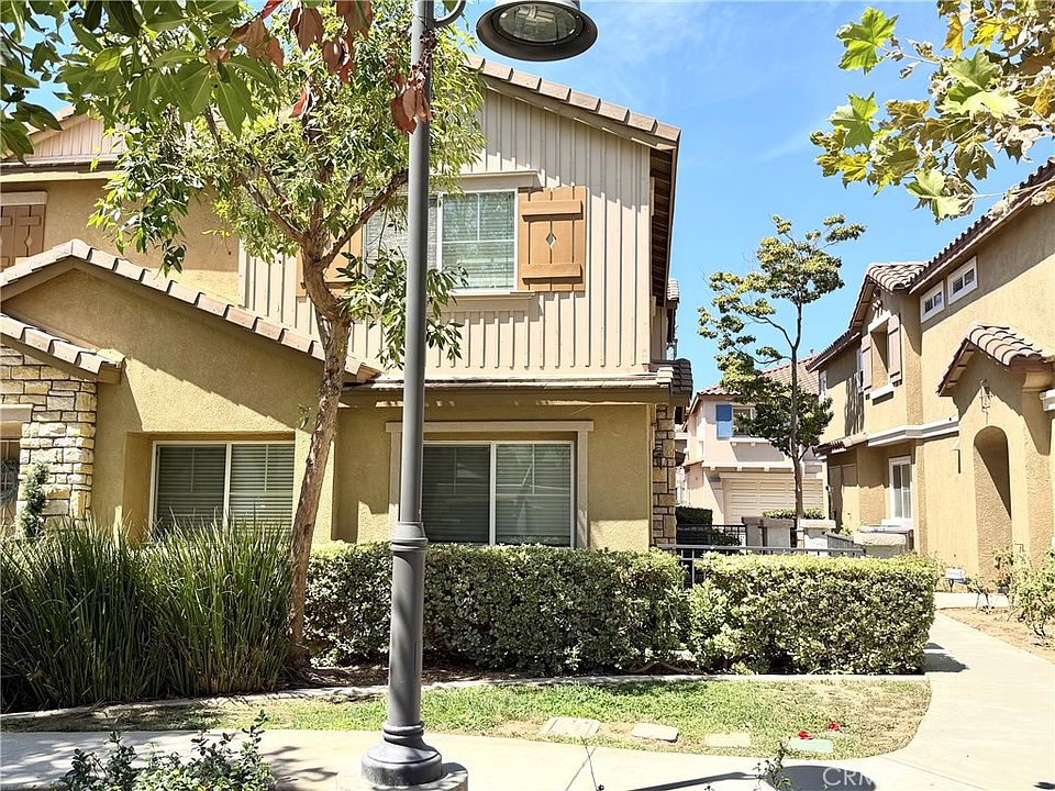 1st image of 15637 Lasselle St