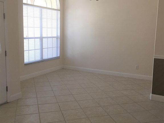 5th image of 4631 Huron Bay Cir #1