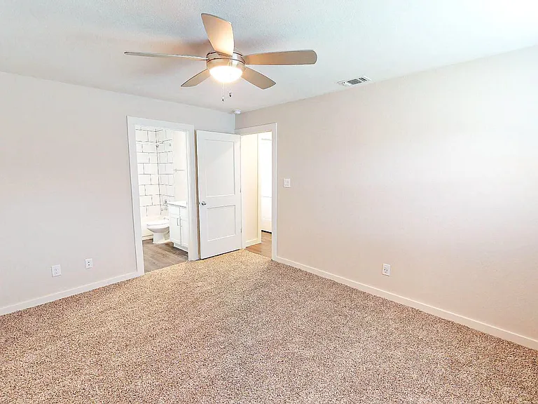 Mosswood Apartments — Photo 61