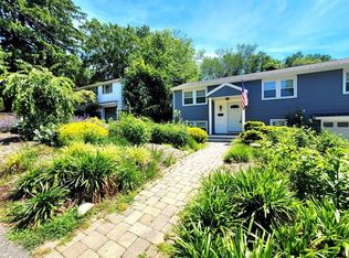 34 Harding Ave, Braintree, MA 02184