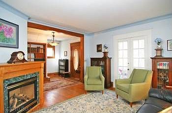 3rd image of 552 Gladstone Ave SE
