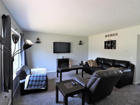 5th image of 4205 Balmoral Dr