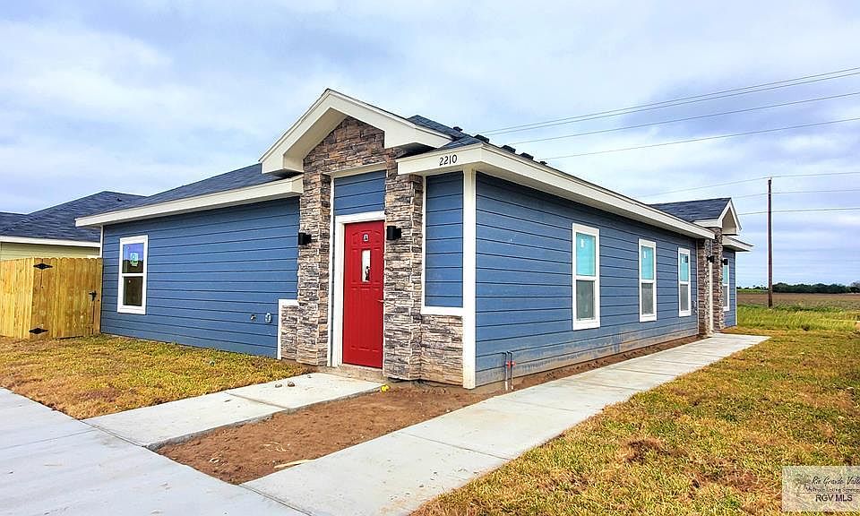 1st image of 2210 E Valley Cir
