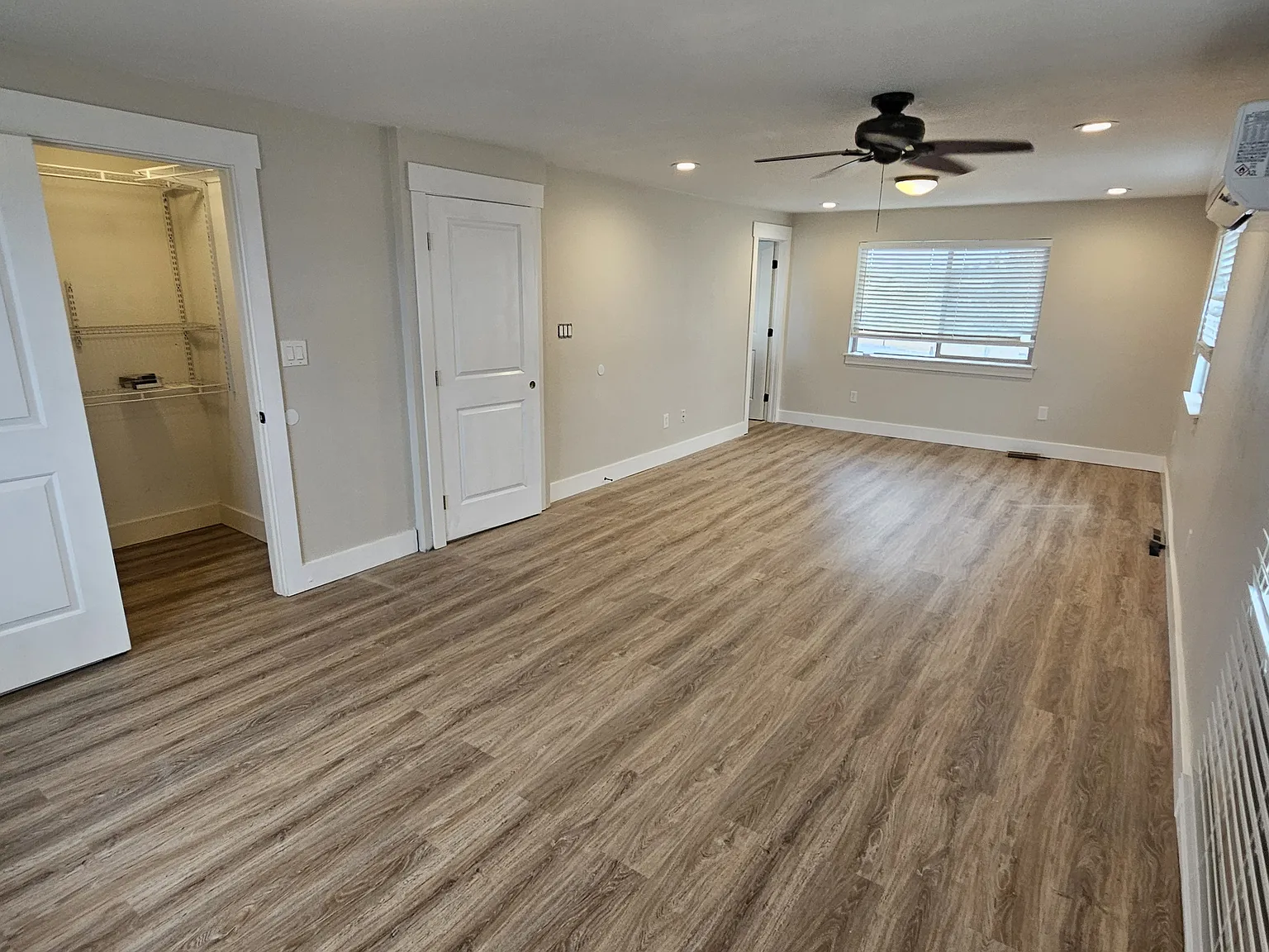 3 bed, 2.5 bath, 2000 sqft, $2,900 — Photo 1
