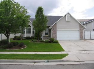6112 Monet Ct, Salt Lake City, UT 84118