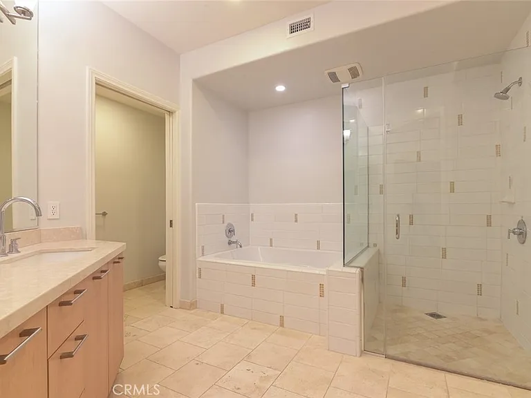 268 Caruso Ave — Photo 27