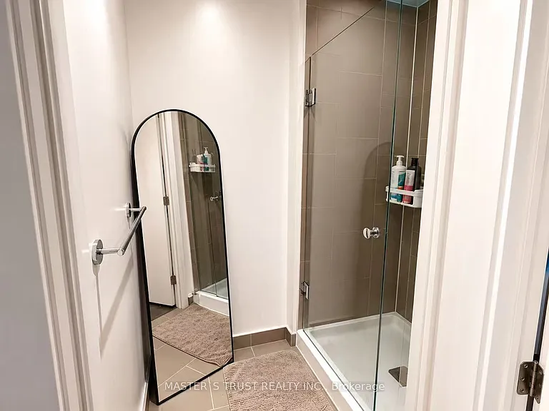 20 Richardson St #1005 — Photo 10