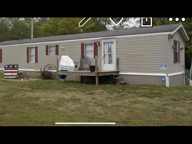 1241 Fairmont Rd — Photo 1