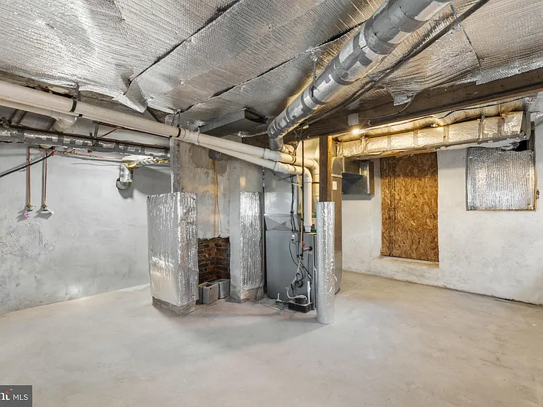 38 State St #40 — Photo 11