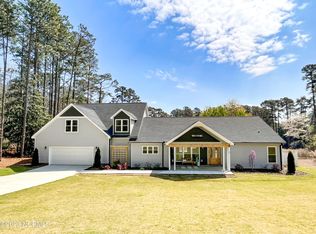 2 Valentine Dr, Southern pines, NC 28387