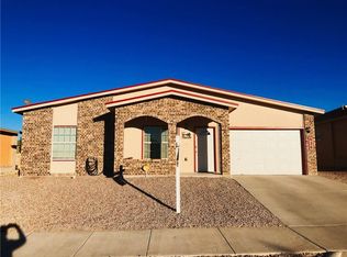 636 Villa Romero Dr, Horizon City, TX 79928