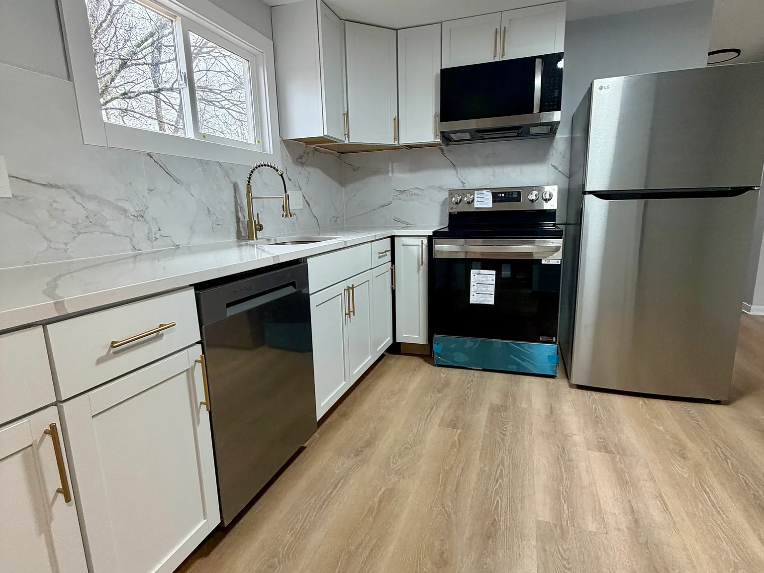 2 bed, 862 sqft, $1,750 — Photo 2