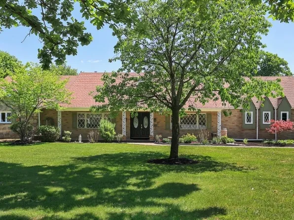 700 Schoolhouse Ln, Bound Brook Boro, NJ 08805