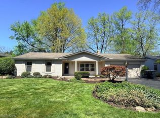 3887 Greenmont Dr SE, Warren, OH 44484