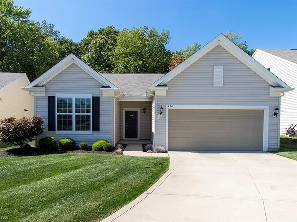 490 Arbor Ln, Akron, OH 44321