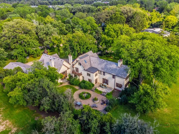1380 Valley Rd, Bannockburn, IL 60015