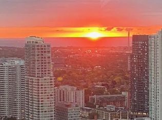 33 Charles St E #3902, Toronto, ON M4Y 0A2