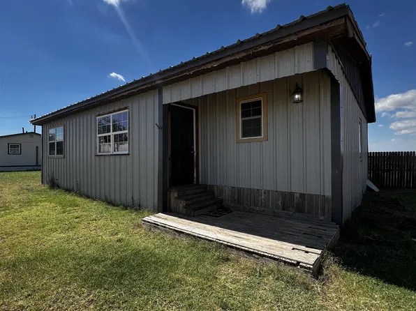 212 W Broadway St, Post, TX 79356