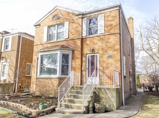 7504 N Rockwell St, Chicago, IL
