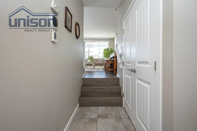 4 bed, 3.5 bath, 2444 sqft, $3,500 — Photo 2