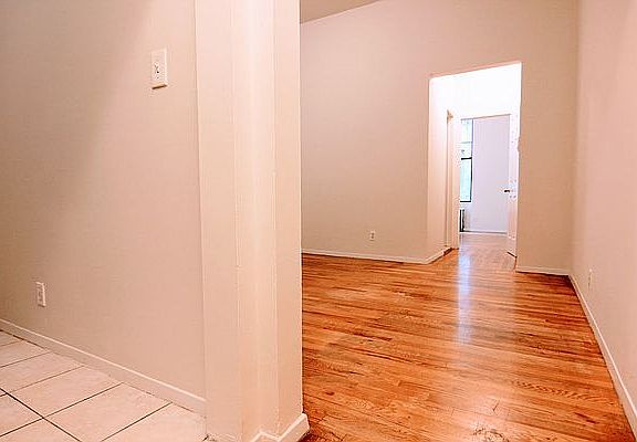 4th image of 258 W 22nd St #1E