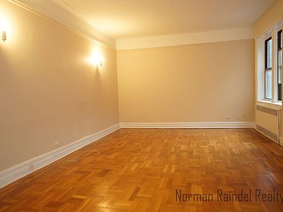 4th image of 1776 E 13th St APT 4b