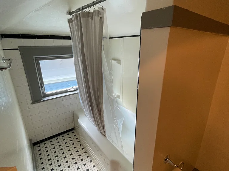 238 Lexington Ave #3 — Photo 27