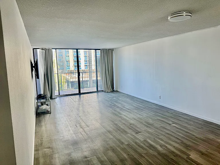 2101 S Ocean Dr #306 — Photo 5