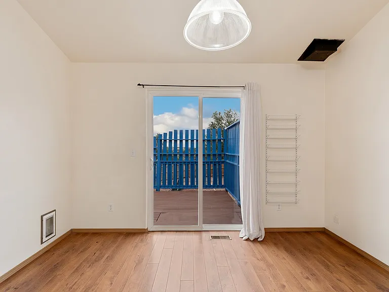 1035 Lords Hill Dr — Photo 13