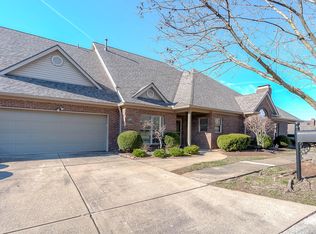 2297 Guilford Ln, Lexington, KY 40513