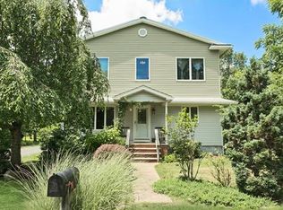 84 Meadow Ave, Franklin Park, NJ 08823