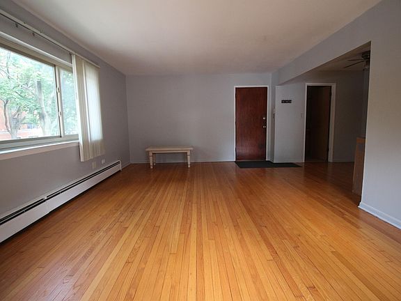 3rd image of 1401 W Carmen Ave #1D