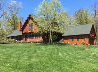 385 West Rd, Lee, MA 01238