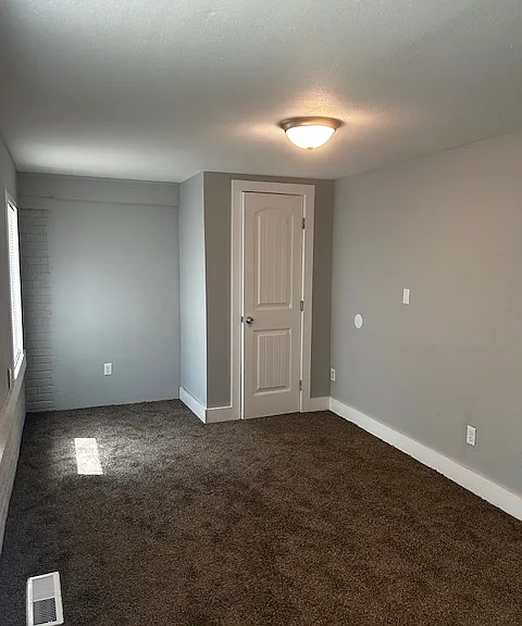 1208 N Denver Ave — Photo 3