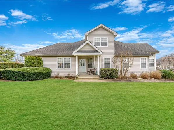 124 Scenic Lake Drive #124, Riverhead, NY 11901