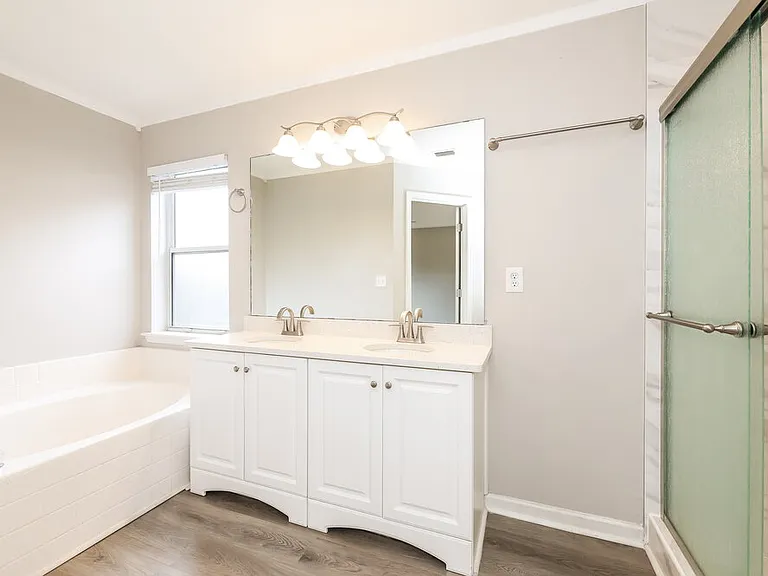 1266 Summit Oaks Dr E — Photo 12