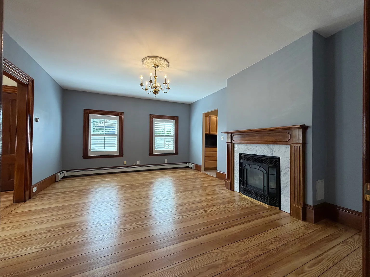 2 bed, 1322 sqft, $2,900 — Photo 2